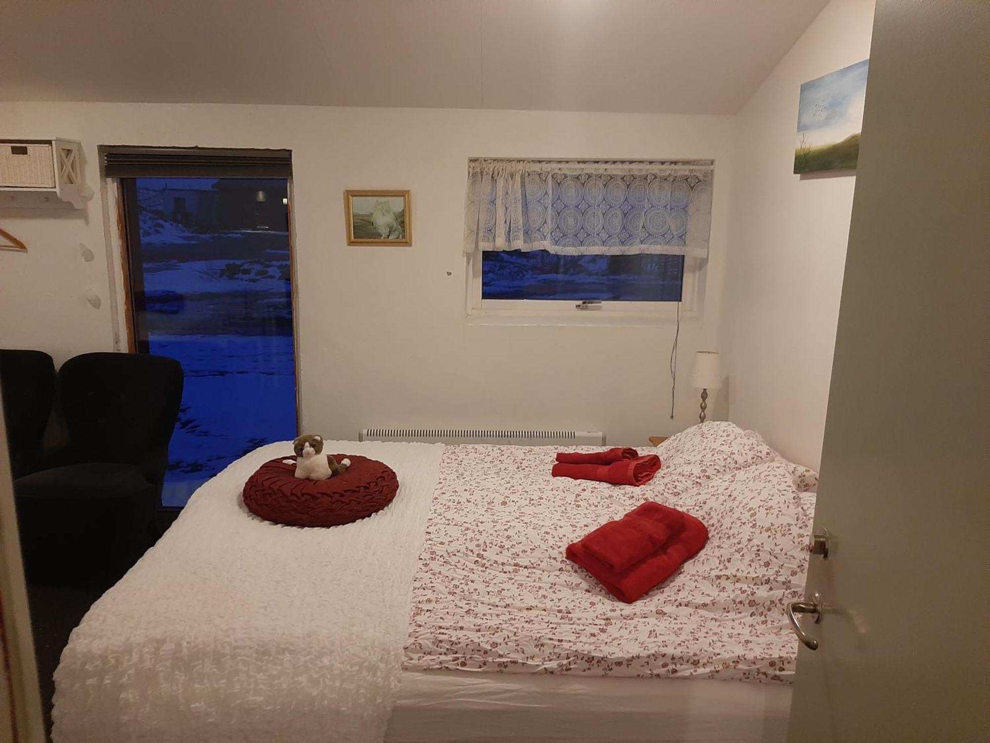 Guesthouse Holmur Bagian luar foto